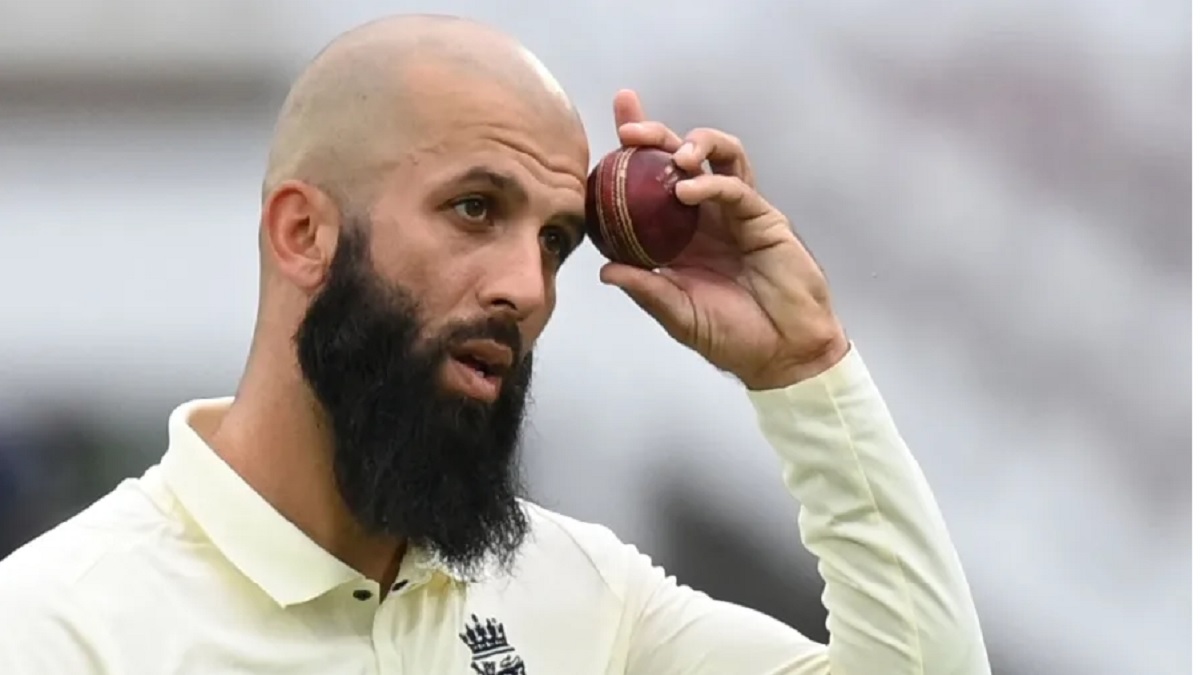 সাদা পোশাককে হঠাৎ বিদায় মঈনের