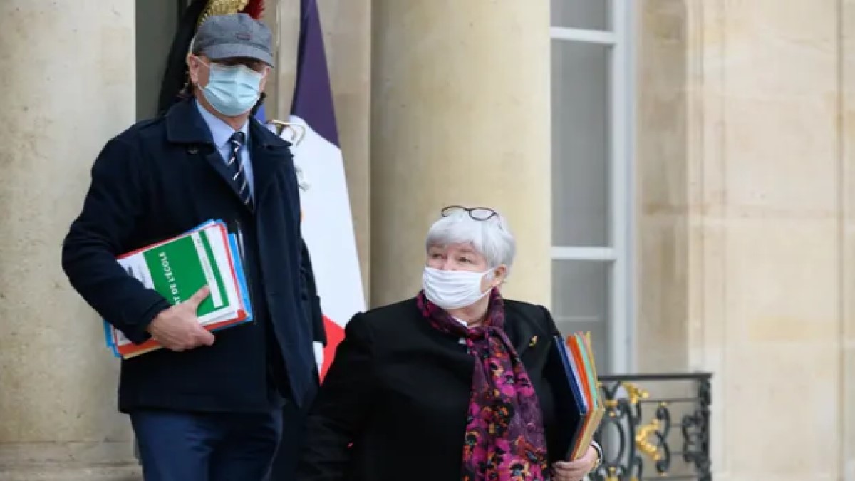 ফ্রান্সের পাঁচ মন্ত্রীর ফোনে পাওয়া গেল স্পাইওয়্যার ‘পেগাসাস’