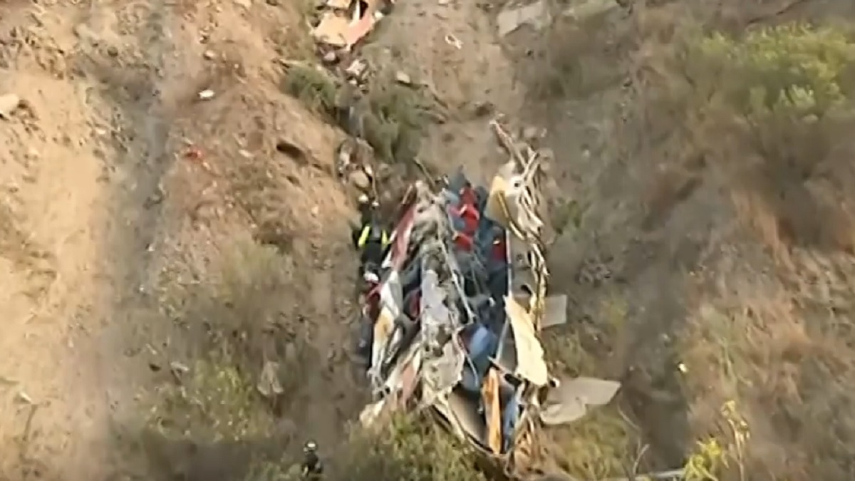 পেরুতে বাস খাদে পড়ে নিহত ৩২, গুরুতর আহত ২০