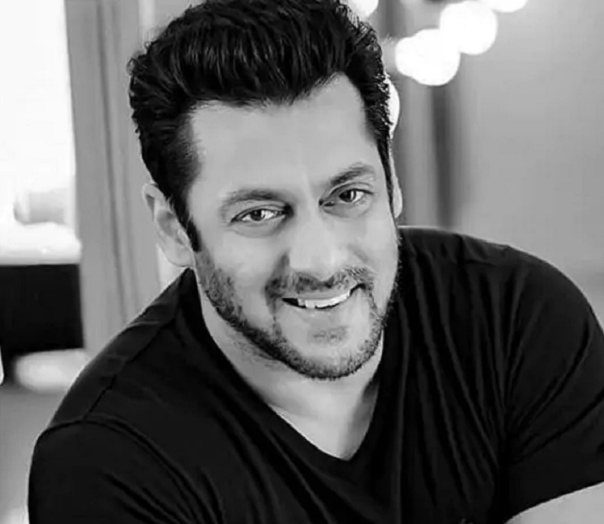 প্রতিবেশীর বিরুদ্ধে সালমানের মামলা, এরপর বিস্ফোরক মন্তব্যের মুখোমুখি