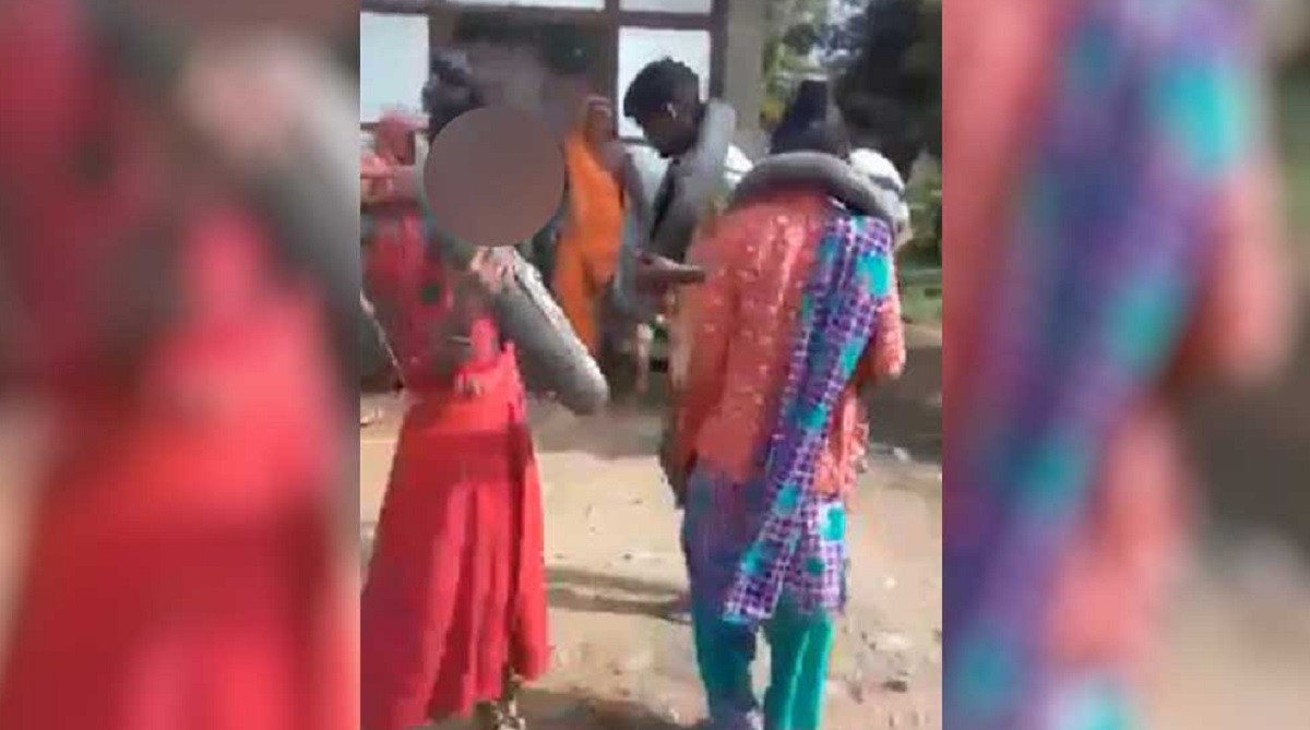 প্রেমে সহায়তা করায় গলায় টায়ার ঝুলিয়ে নাচানো হলো নাবালিকাকে