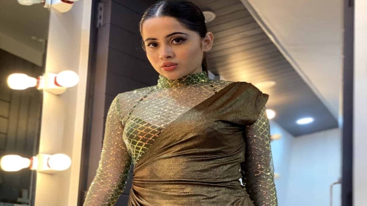 দৃষ্টি আকর্ষণ করার জন্য খোলামেলা পোশাক পরা অপরাধ নয়: উরফি জাভেদ