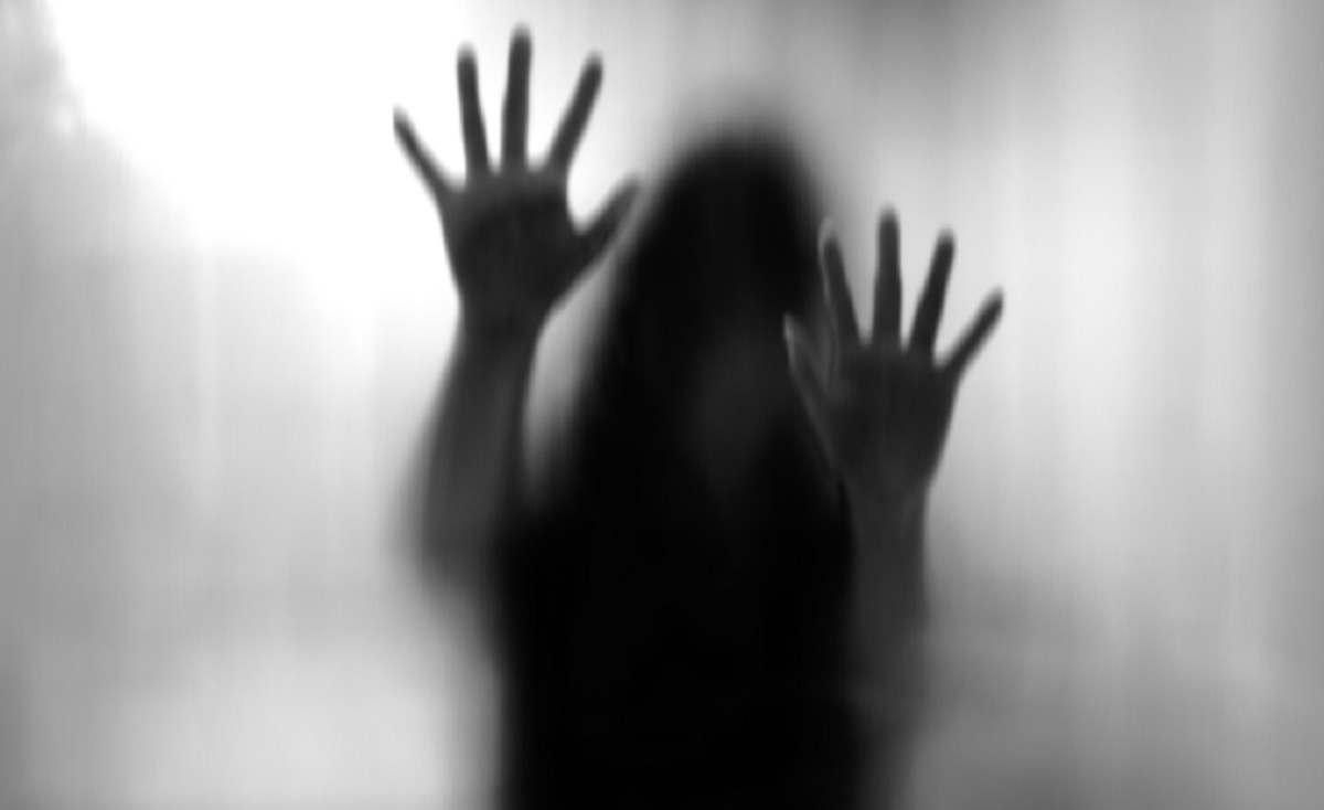 ভূত ছাড়াতে মায়ের সহযোগিতায় কিশোরীকে ধর্ষণ কথিত ‘বাবা’র!