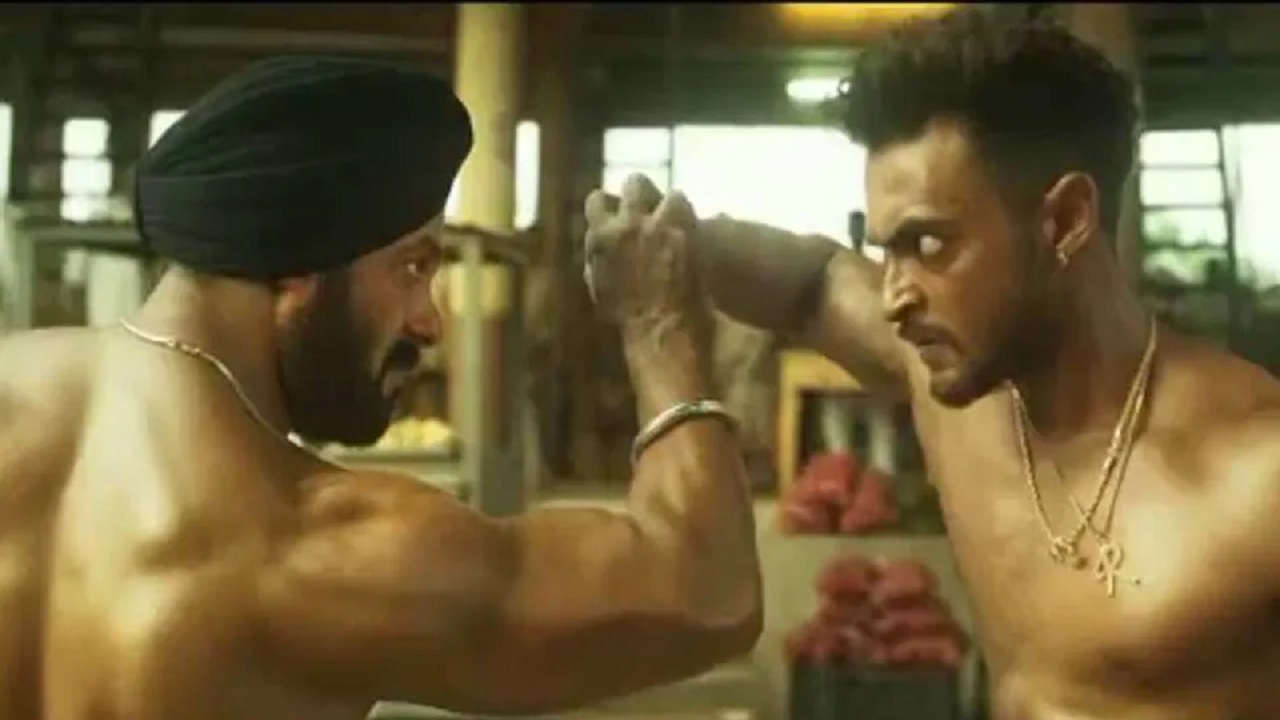 আগামী মাসেই আসছে সালমান খানের ‘অন্তিম’ আগামী মাসেই আসছে সালমান খানের ‘অন্তিম’