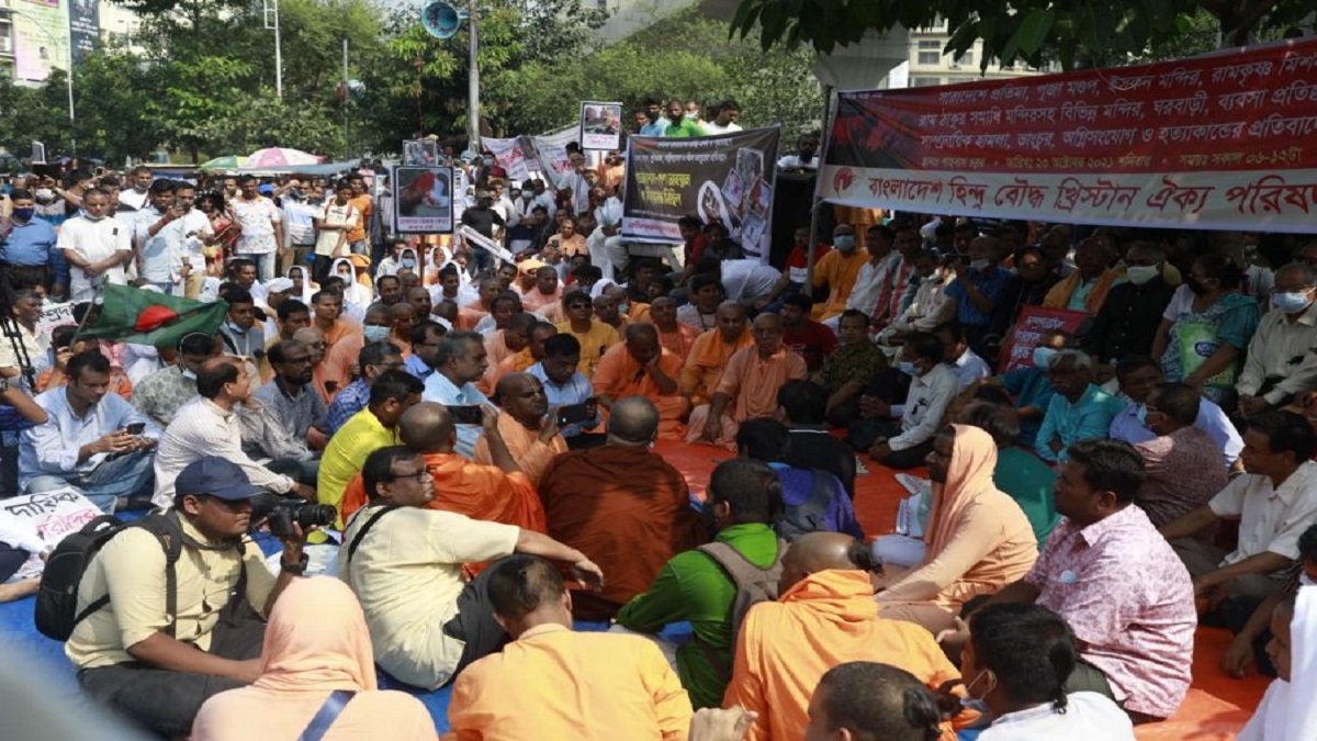 নগদ ক্ষতিপূরণ নইলে চাকরি: হিন্দু-বৌদ্ধ-খ্রিস্টান ঐক্য পরিষদের ৮ দফা