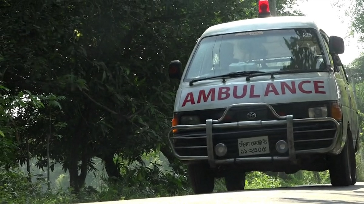 স্কুলশিক্ষক শেফালীর ফোন নাম্বারটি যেভাবে হয়ে উঠলো চিকিৎসা সেবার হটলাইন