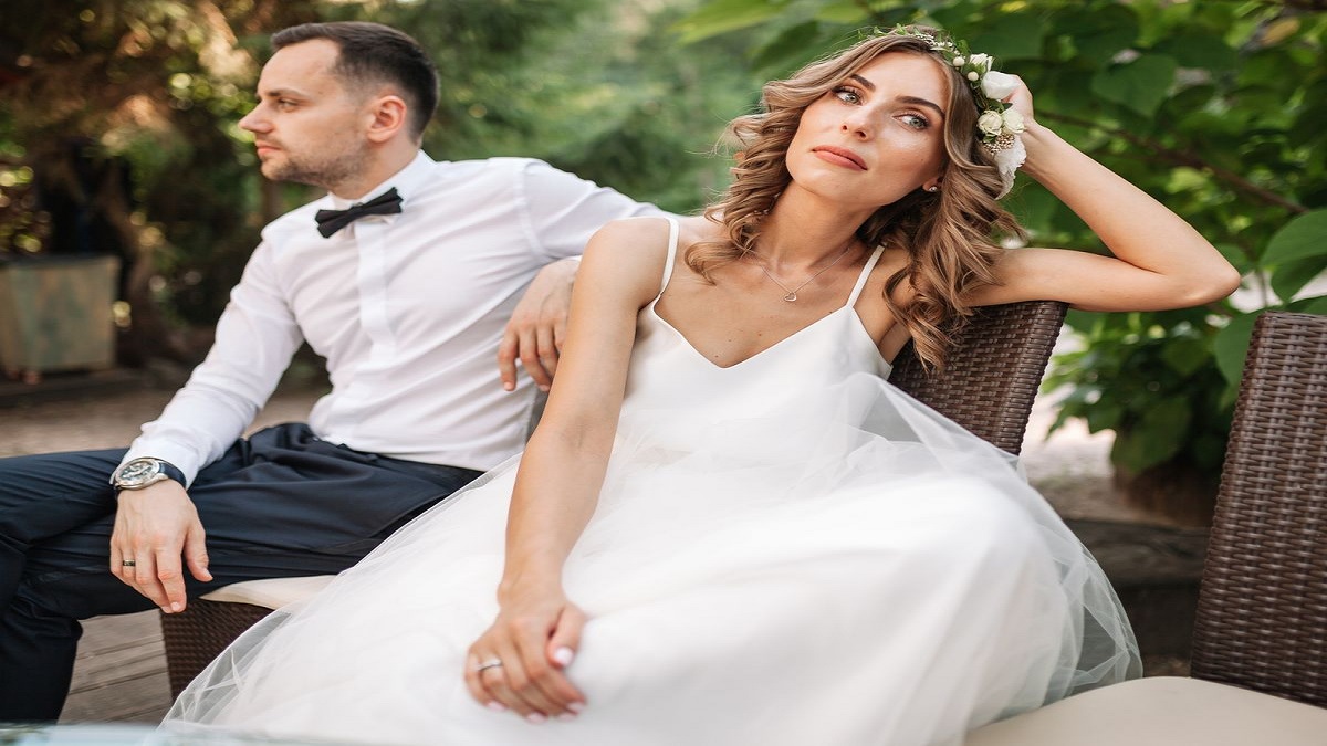 খেলা দেখবেন বলে ছেলের বিয়েতে এলেন না বাবা-মা