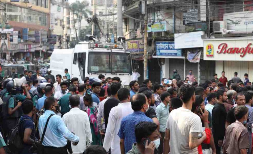 চট্টগ্রামে পূজা মণ্ডপে হামলার ঘটনায় গ্রেফতার ৮৩