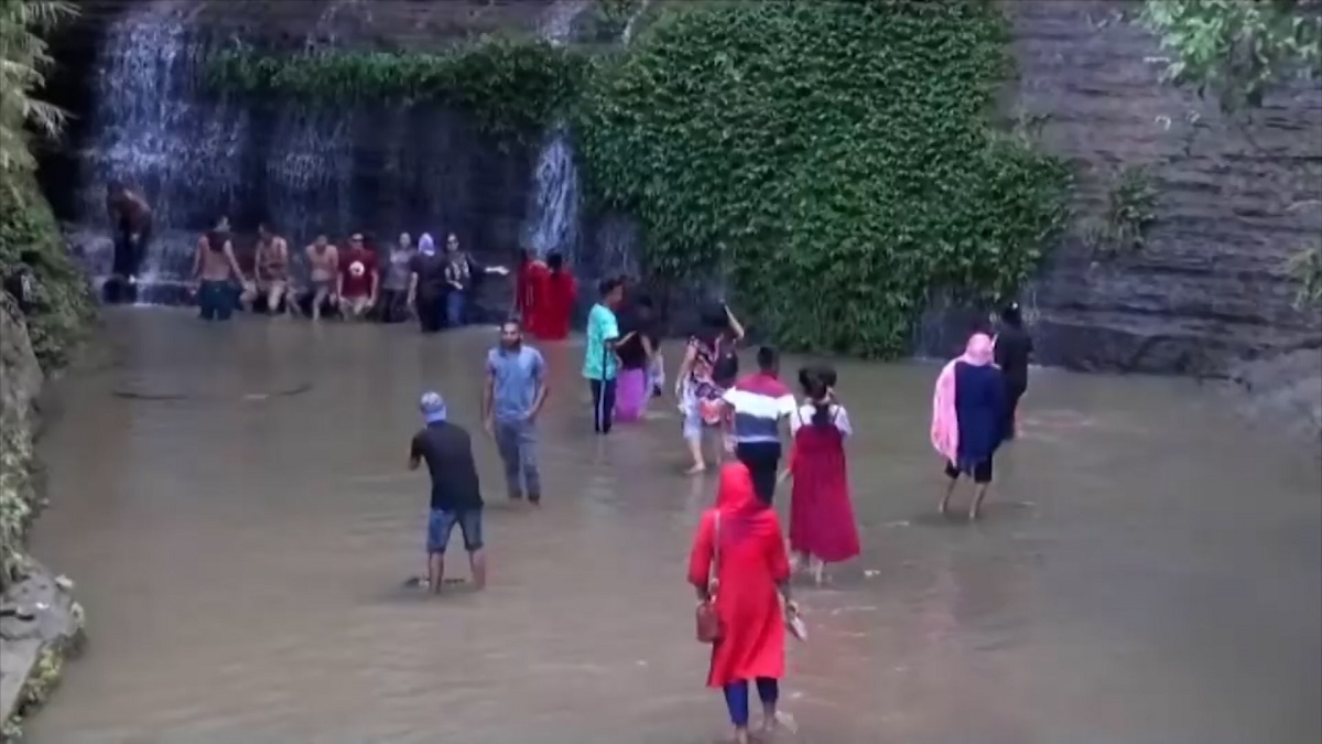 আর্কষণ হারাচ্ছে শুভলং ঝর্ণা