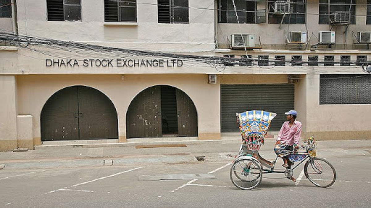 ঊর্ধ্বমুখী শেয়ারবাজার, বেড়েছে লেনদেনও