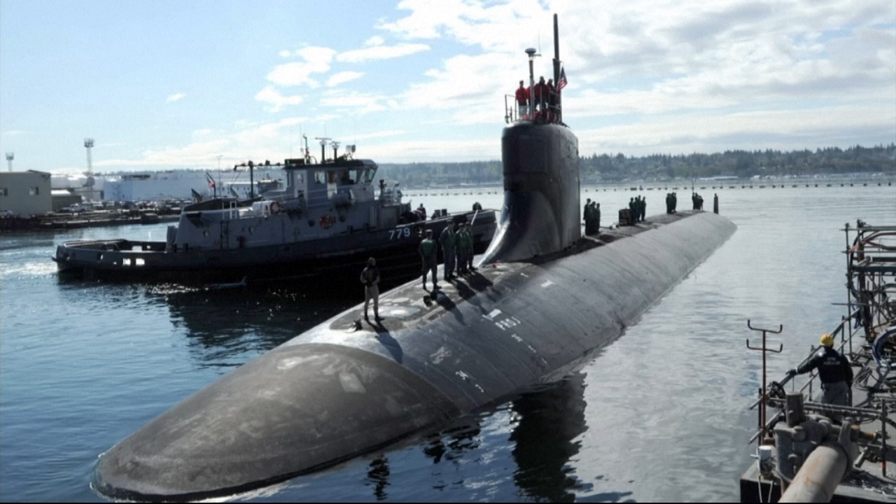 গোপন তথ্য বিক্রির দায়ে গ্রেফতার হলেন মার্কিন নৌ-কর্মকর্তা ও তার স্ত্রী গোপন তথ্য বিক্রির দায়ে গ্রেফতার হলেন মার্কিন নৌ-কর্মকর্তা ও তার স্ত্রী