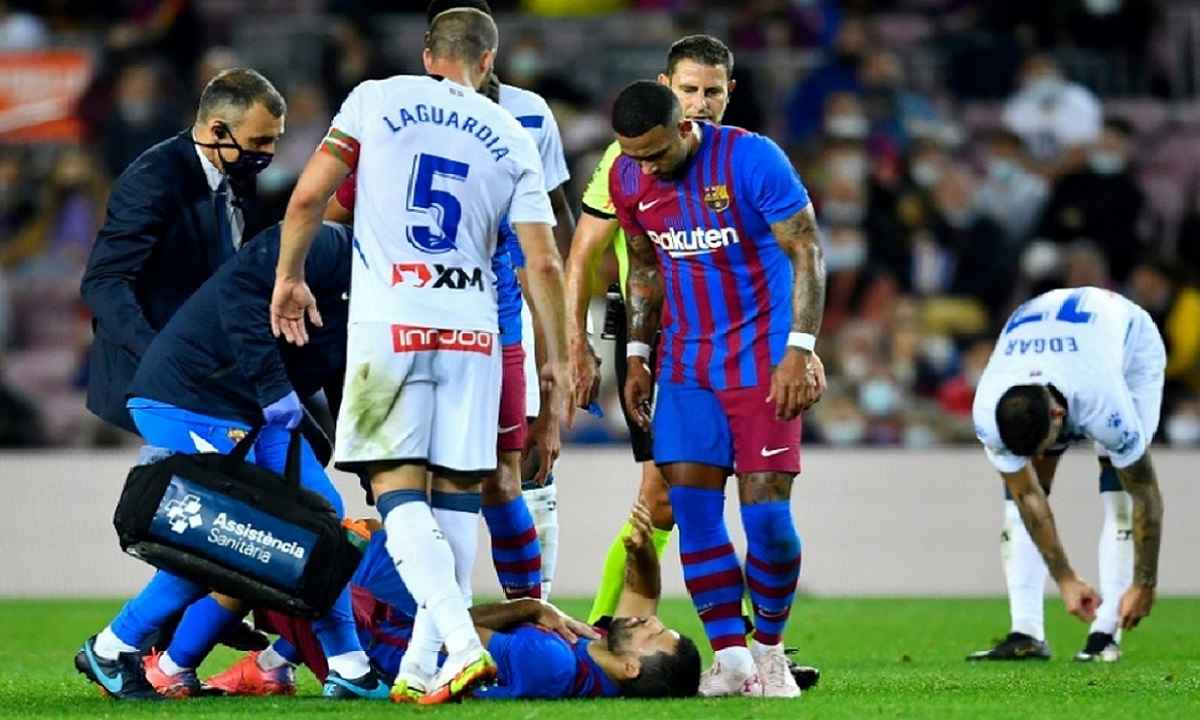 খেলার মধ্যে শ্বাসকষ্ট, হাসপাতালে সার্জিও অ্যাগুয়েরো