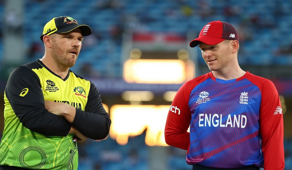 টস জিতে অজিদের ব্যাটিয়ে পাঠালো ইংল্যান্ড