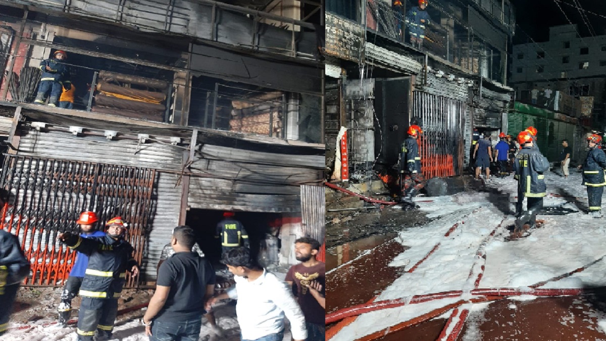 উত্তর বাড্ডায় আগুন, নিয়ন্ত্রণে ফায়ার সার্ভিসের ৪ ইউনিট