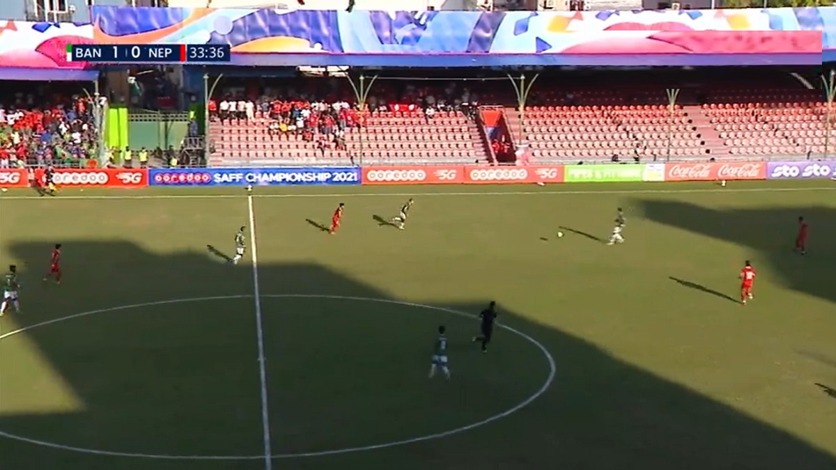 বাঁচা-মরার লড়াইয়ে সুমন রেজার গোলে এগিয়ে বাংলাদেশ