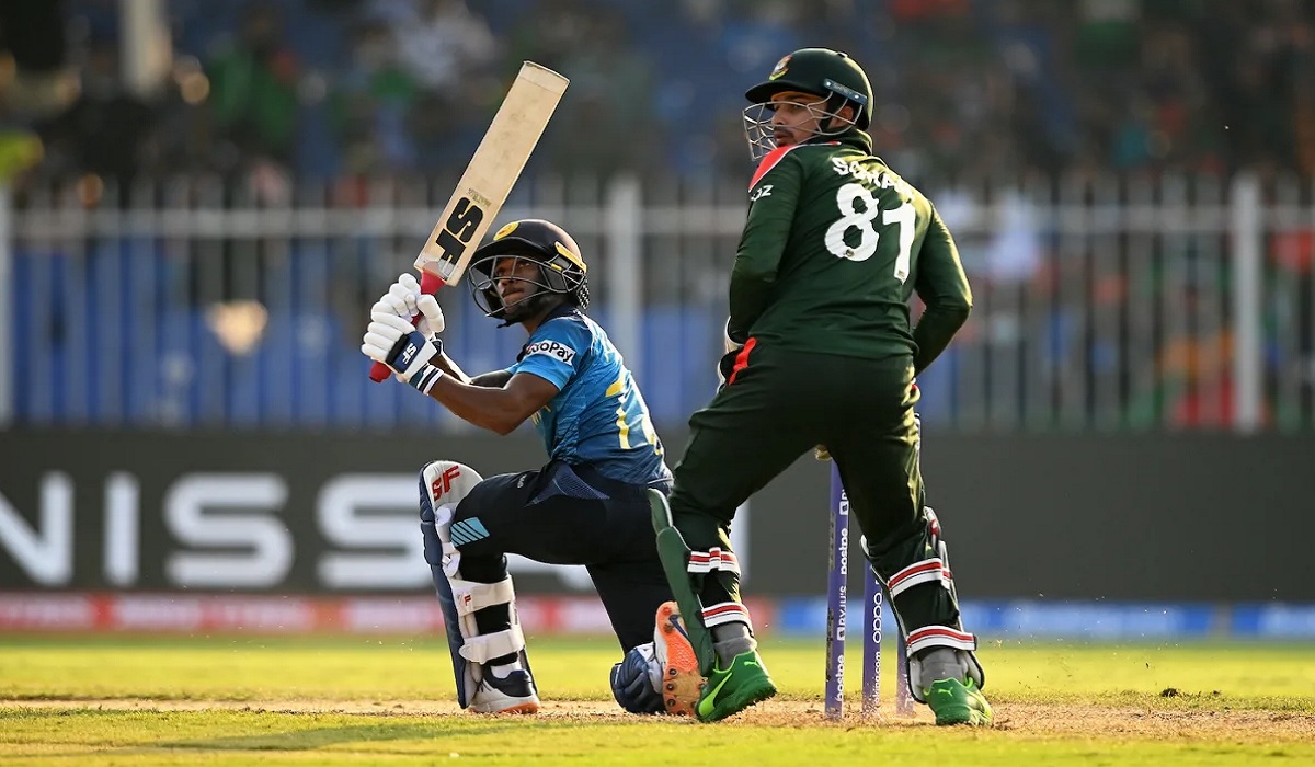 ক্যাচ মিসের মহড়ায় ম্যাচ মিসের উপক্রম