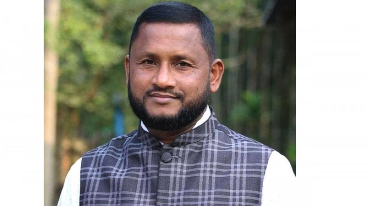 হয় ডিফেন্স, নইলে সুন্নতি: চেয়ারম্যানের বিরুদ্ধে চুলের কাটিং নিয়ে নির্দেশনার অভিযোগ