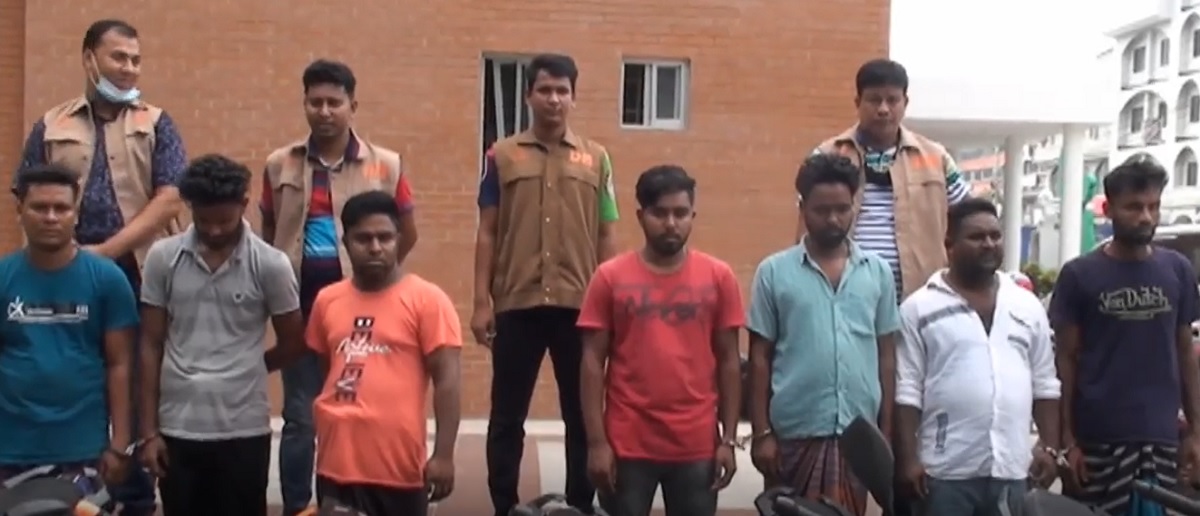 ফরিদপুরে ৭টি বাইকসহ মোটরসাইকেল চোর চক্রের সাতজন আটক