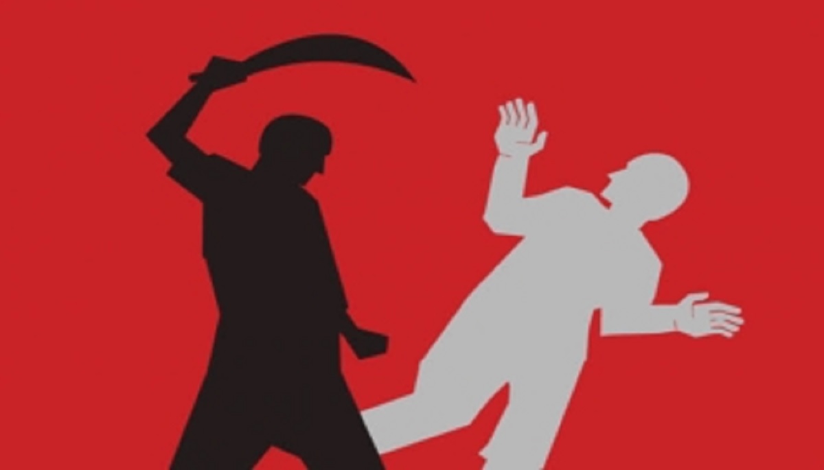 জমি নিয়ে বিরোধ, মা-বাবা ও ভাইকে কুপিয়ে হত্যা