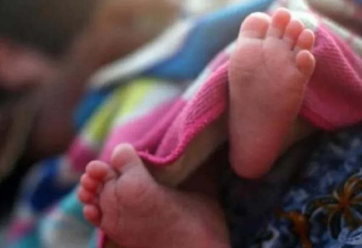 চার মাসের শিশুকে শ্বাসরোধে হত্যা করলো মা