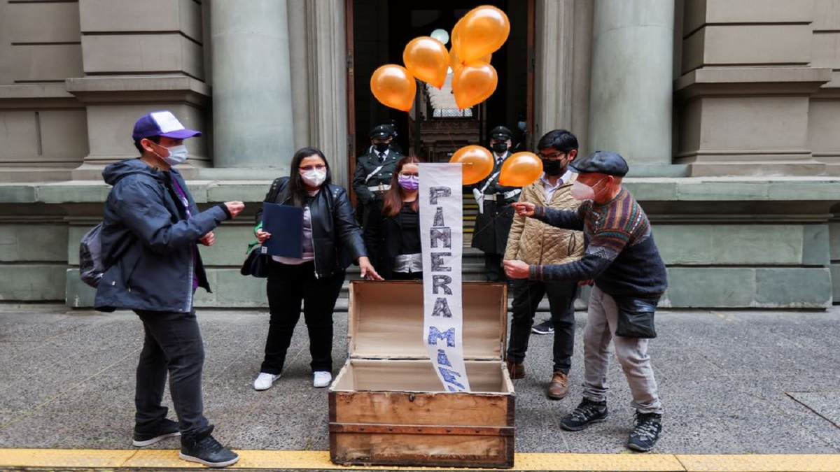 প্যান্ডোরা পেপারসে নাম; চিলির প্রেসিডেন্টের পদত্যাগ দাবি