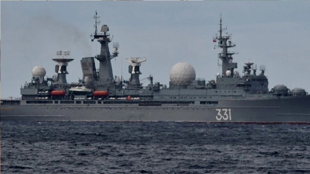 জাপান প্রণালীতে চীন- রাশিয়ার ১০টি জাহাজ, সতর্ক জাপান