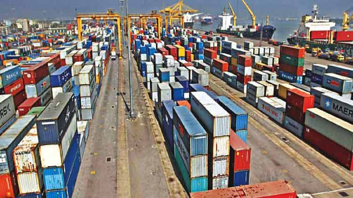 চট্টগ্রাম বন্দরে কন্টেইনার জট চরমে