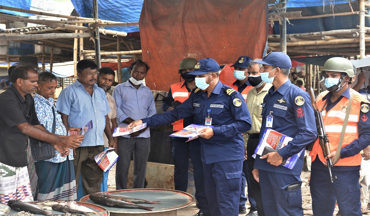 ইলিশ ধরায় নিষেধাজ্ঞা বাস্তবায়নে কোস্টগার্ডের অভিযান