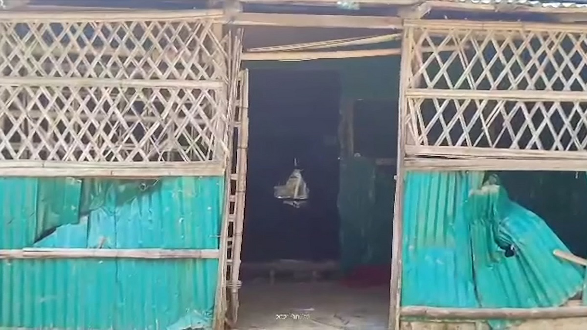 উখিয়া ক্যাম্পে হামলায় নিহত ৬ রোহিঙ্গার দাফন সম্পন্ন