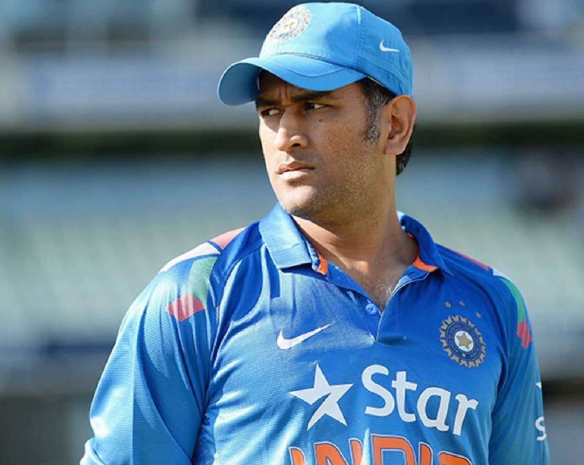 পারিশ্রমিক ছাড়াই টি-২০ বিশ্বকাপে ভারতীয় দলের মেন্টর হবেন ধোনি