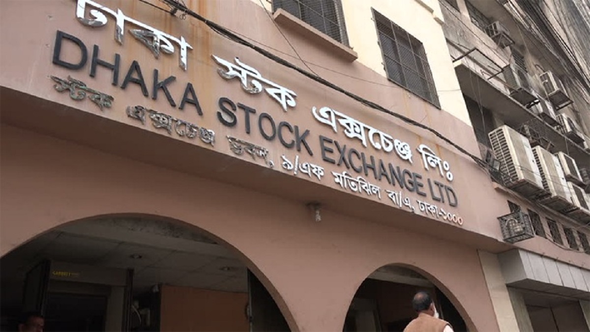 ঊর্ধ্বমুখী ঢাকা ও চট্টগ্রাম স্টক এক্সচেঞ্জ