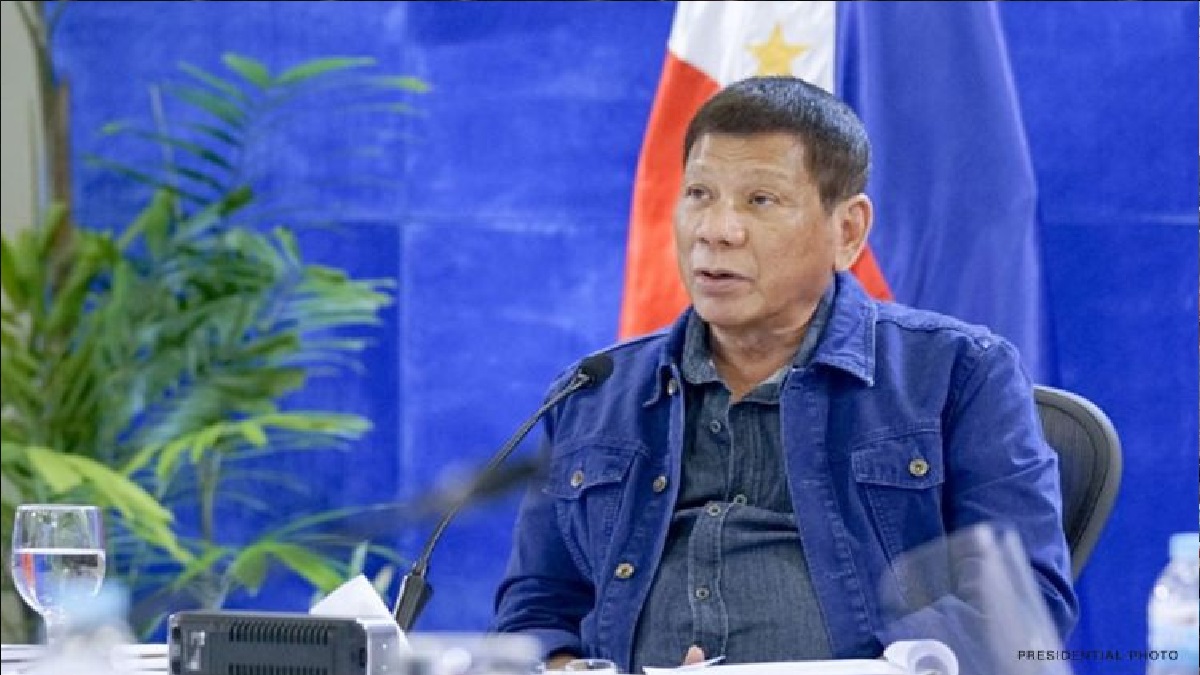 যারা টিকা নিতে চান না তাদেরকে ঘুমন্ত অবস্থায় টিকা দিন: দুতার্তে