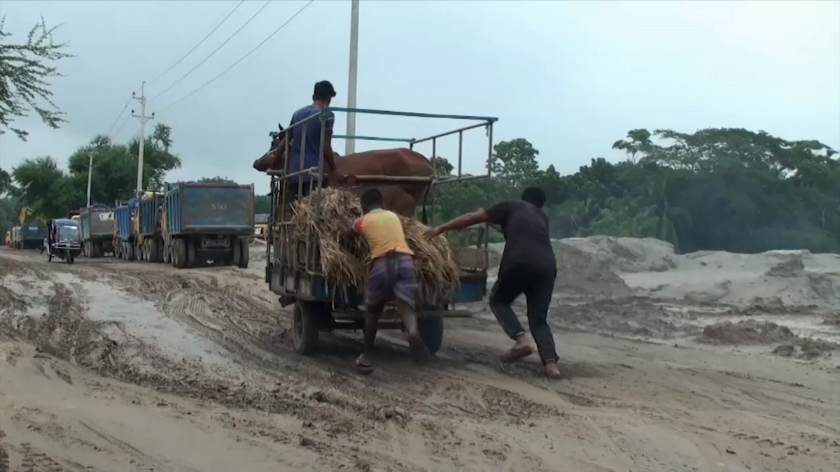কবে ঠিক হবে গোপালগঞ্জের কালনা-ভাটিয়াপাড়া সড়ক?