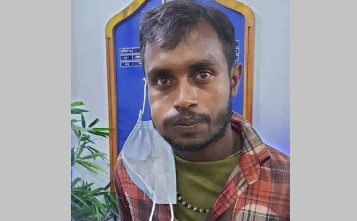 ইকবালকে নিয়ে কুমিল্লার উদ্দেশে রওনা হয়েছে পুলিশ