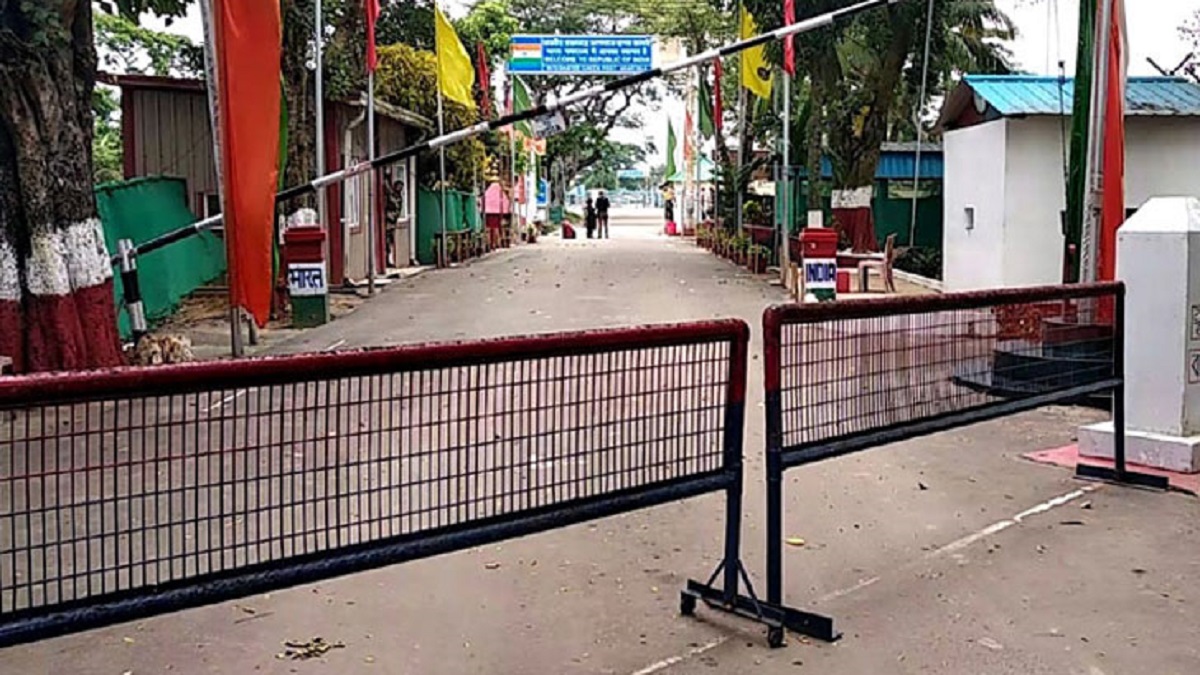 পূজায় আখাউড়া স্থলবন্দরে আমদানি রফতানি বন্ধ ৫ দিন