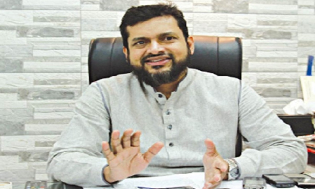 বিসিবি নির্বাচনে ভোট দিয়েছেন লুৎফর রহমান