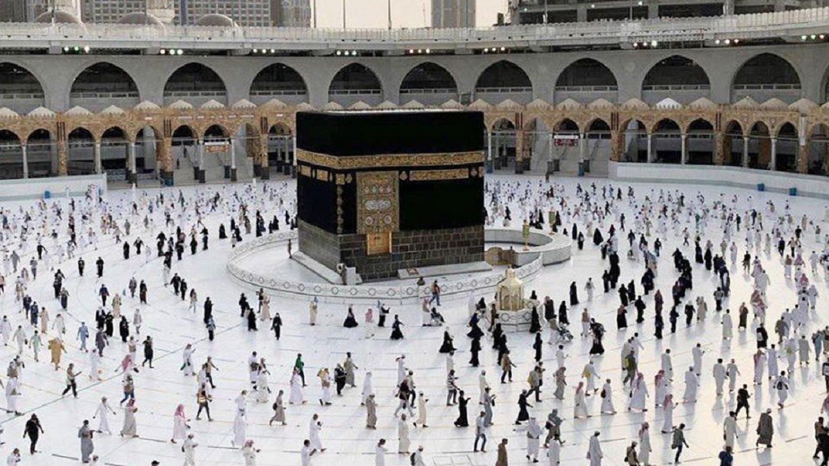 ওমরাহ পালনে মানতে হবে না সামাজিক দূরত্ব