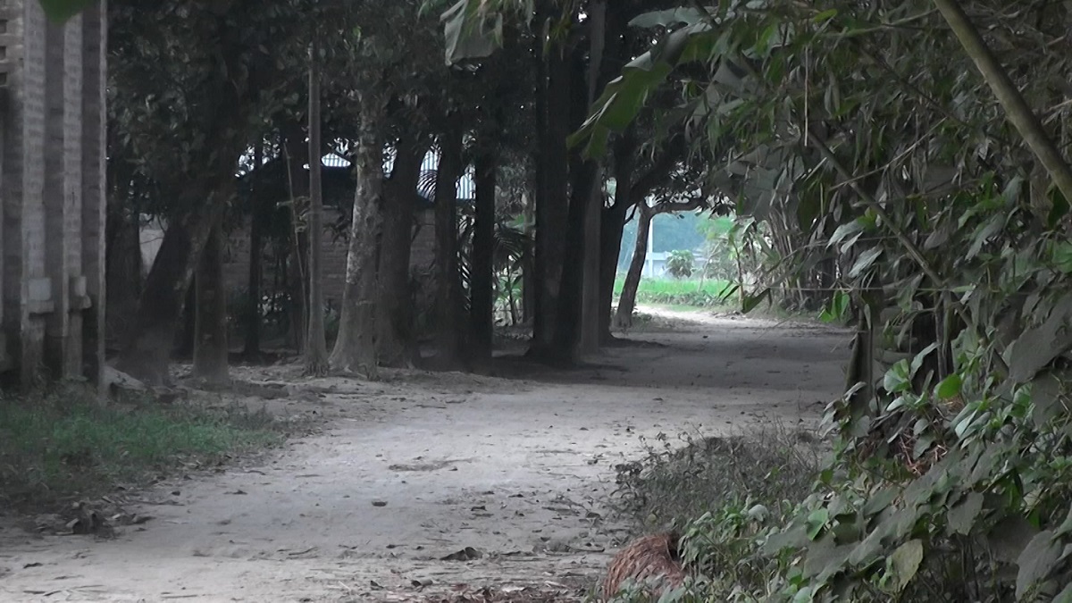 পীরগঞ্জের আশেপাশের ১০ গ্রাম পুরুষশূন্য