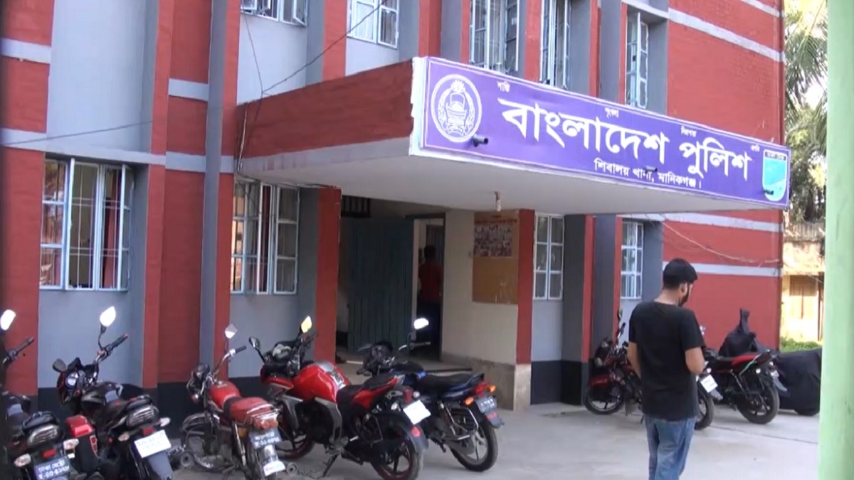 মানিকগঞ্জে গণপিটুনিতে ডাকাত নিহত