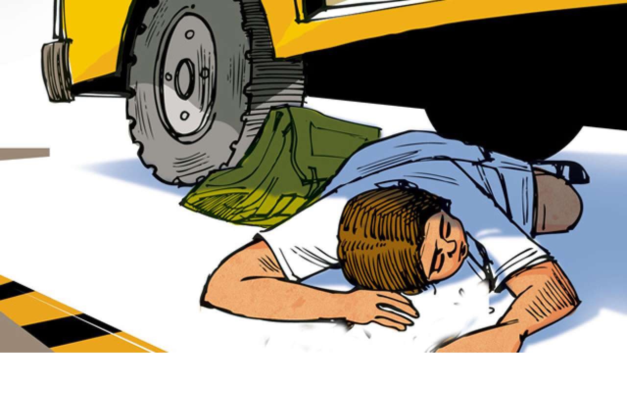 এবার মধ্যপ্রদেশে দুর্গাপূজার শোভাযাত্রায় ভক্তদের পিষ্ট করলো গাড়ি (ভিডিও)