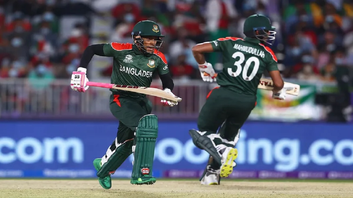 মুশফিক যেকোনো সময় ম্যাচের মোড় ঘুরিয়ে দেয়ার ক্ষমতা রাখে: মাহমুদউল্লাহ