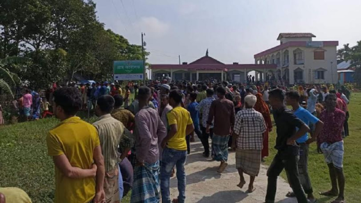 নেত্রকোণায় নিজ ঘর থেকে স্বামী-স্ত্রীর মরদেহ উদ্ধার