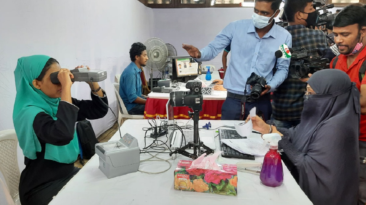 ঢাবিতে এনআইডি রেজিস্ট্রেশন কেন্দ্র উদ্বোধন