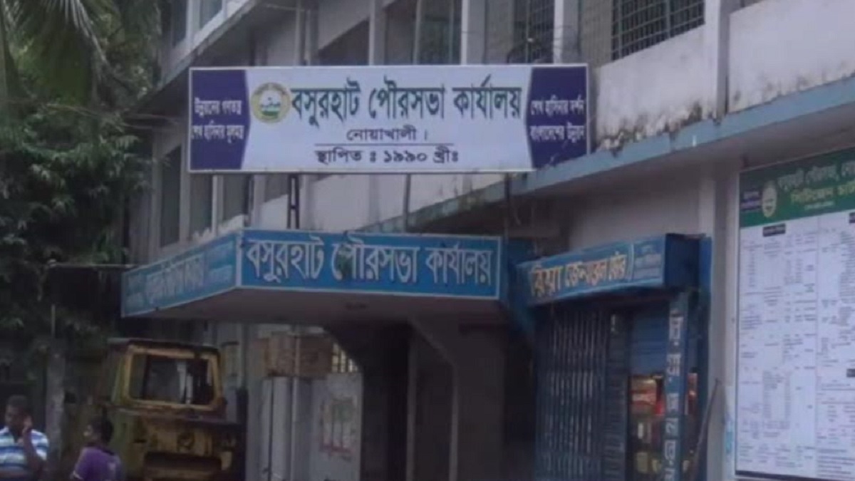 ফেসবুক মন্তব্যের জেরে সাংবাদিককে পেটালেন কাদের মির্জার অনুসারী যুবলীগ নেতা