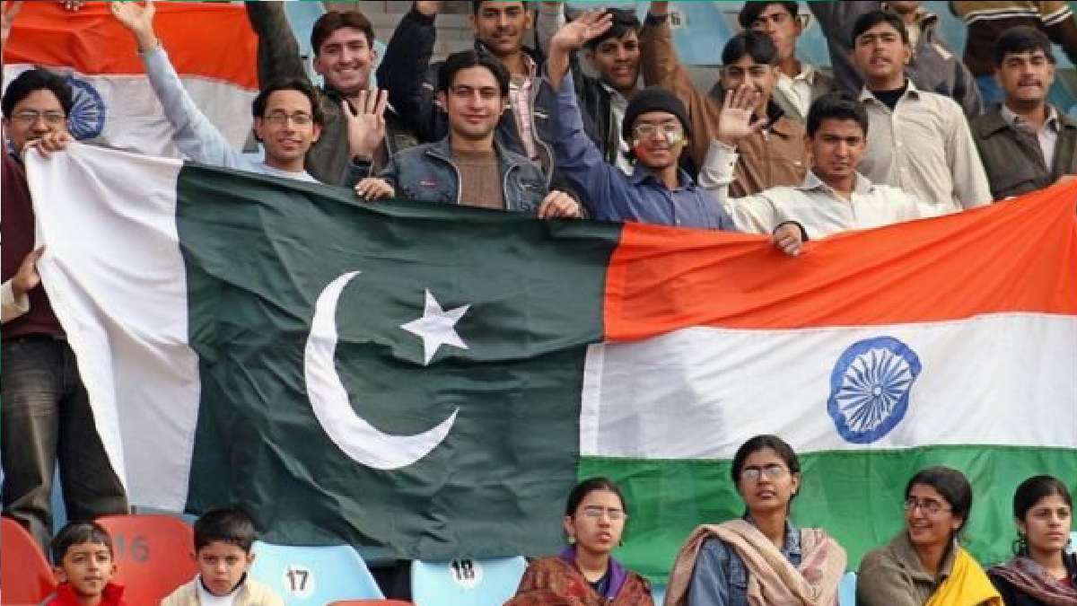 টস জিতে বোলিংয়ে পাকিস্তান, দেখে নিন স্কোয়াড