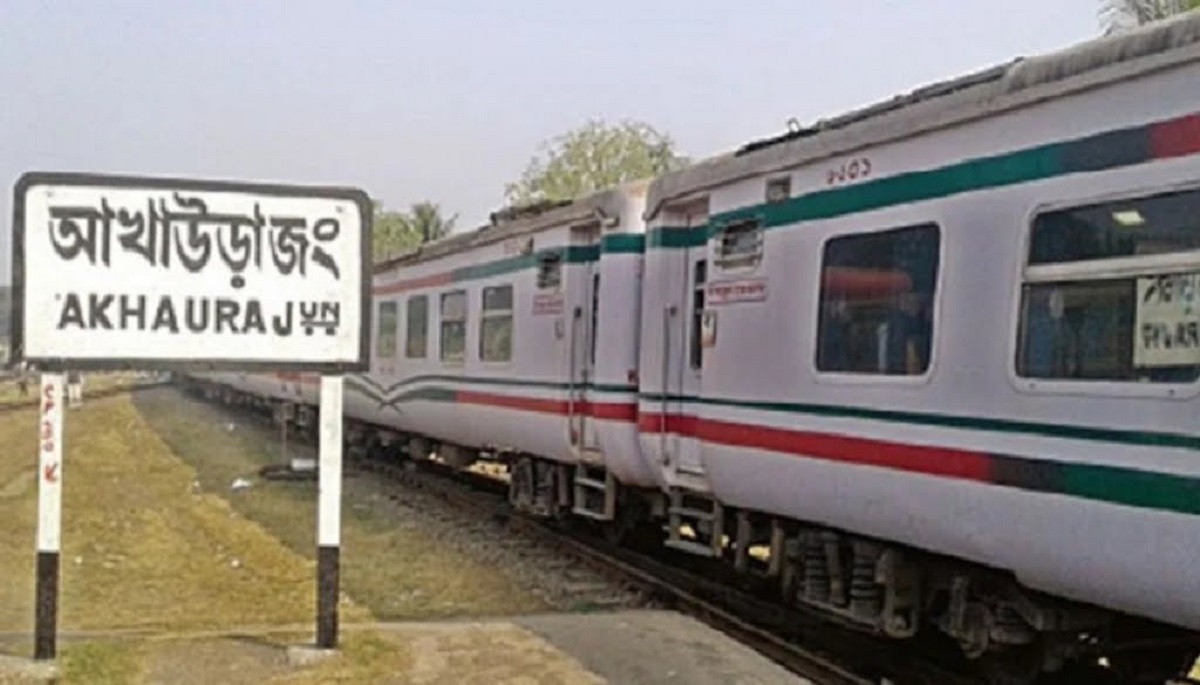 রেললাইন পার হতে গিয়ে ট্রেনে কাটা পড়লেন প্রতিবন্ধী