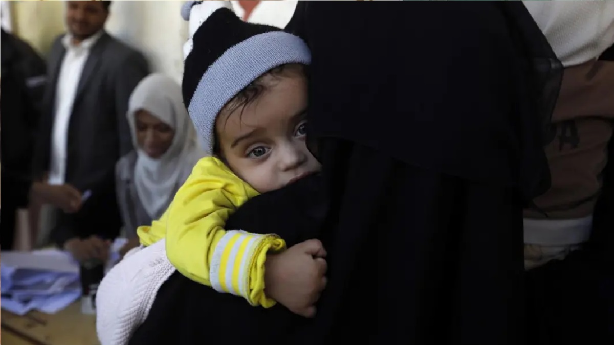 ‘সৌদি জোটের হামলায় ইয়েমেনে ১০ হাজার শিশু নিহত ও পঙ্গু’