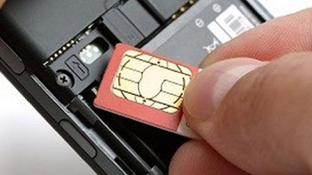 অপারেটরদের বিরুদ্ধে অভিযোগের স্তূপ; যা বলছে বিটিআরসি