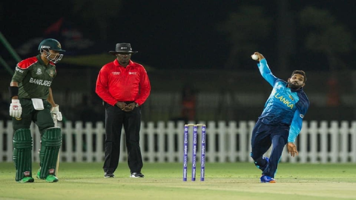 এক ওভার হাতে রেখেই টাইগার বধ করলো লঙ্কানরা