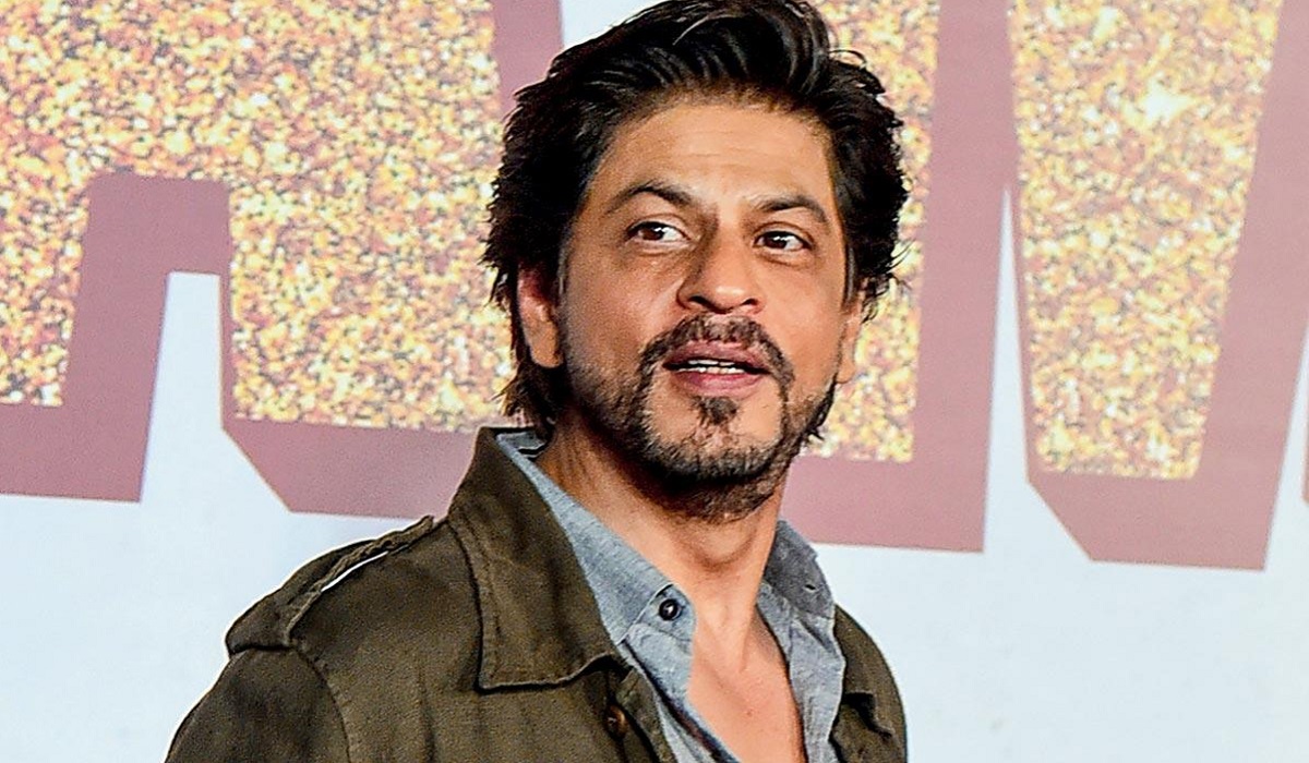 যেসব বিতর্কে জড়িয়েছিলেন শাহরুখ নিজেও